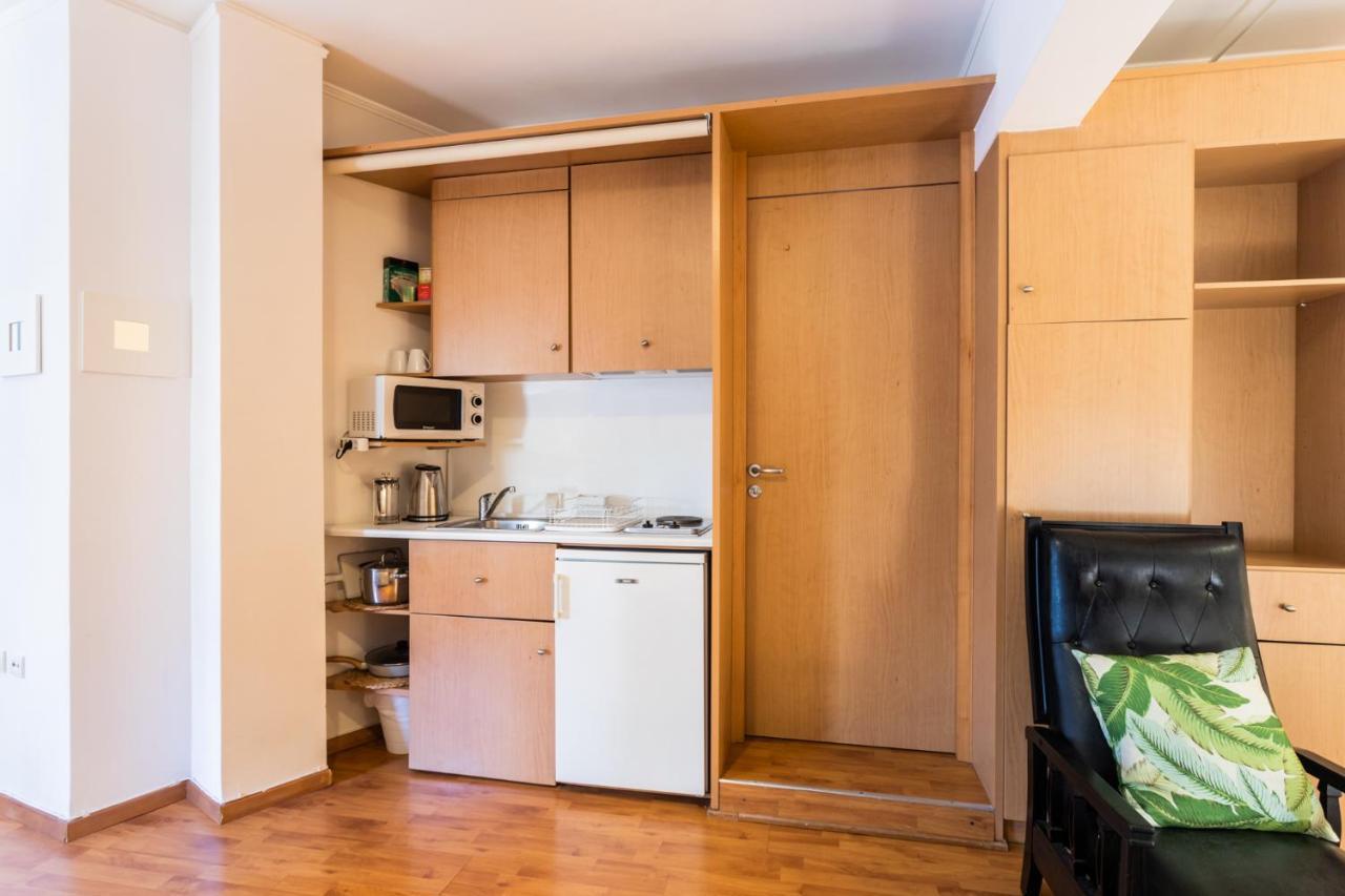 Appartement Beautiful Studio - Heart Of Athènes Extérieur photo